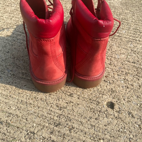 Red timberlands - Picture 3 of 6